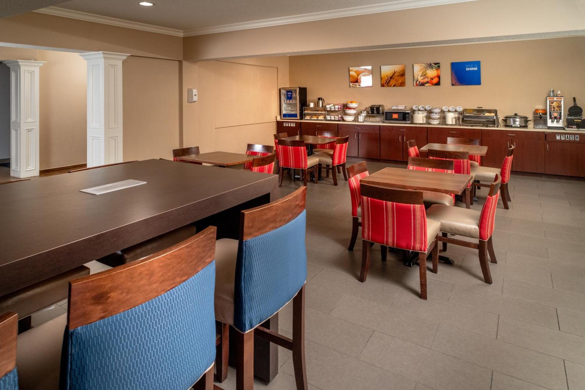 Comfort Suites Prestonsburg West Екстер'єр фото